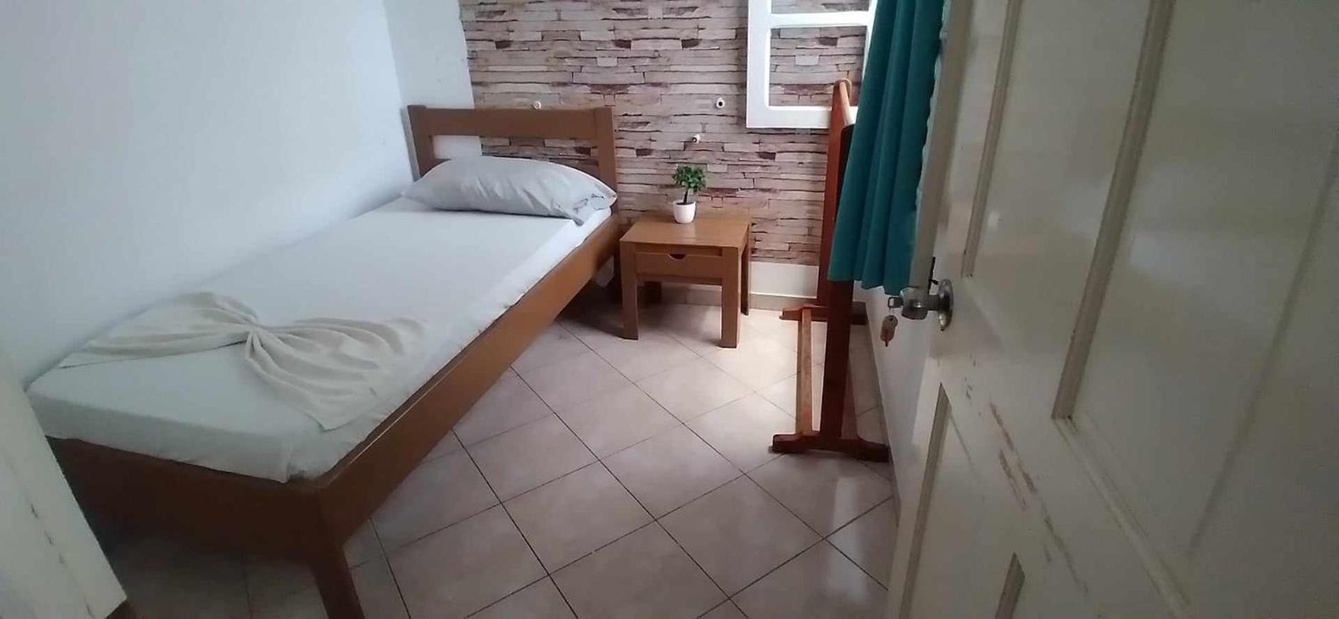 Pensao Domingas Hotell São Filipe Exteriör bild
