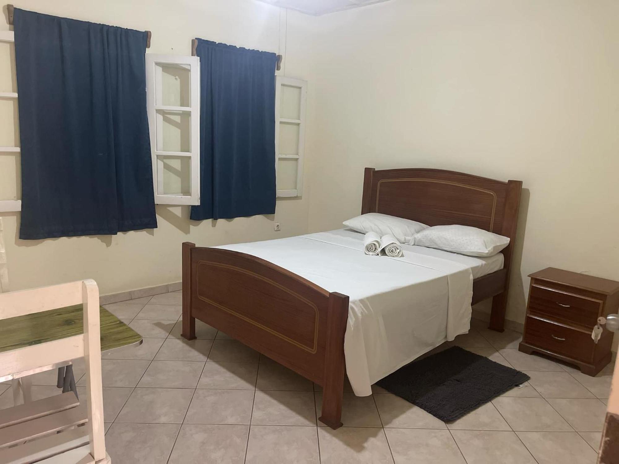 Pensao Domingas Hotell São Filipe Exteriör bild