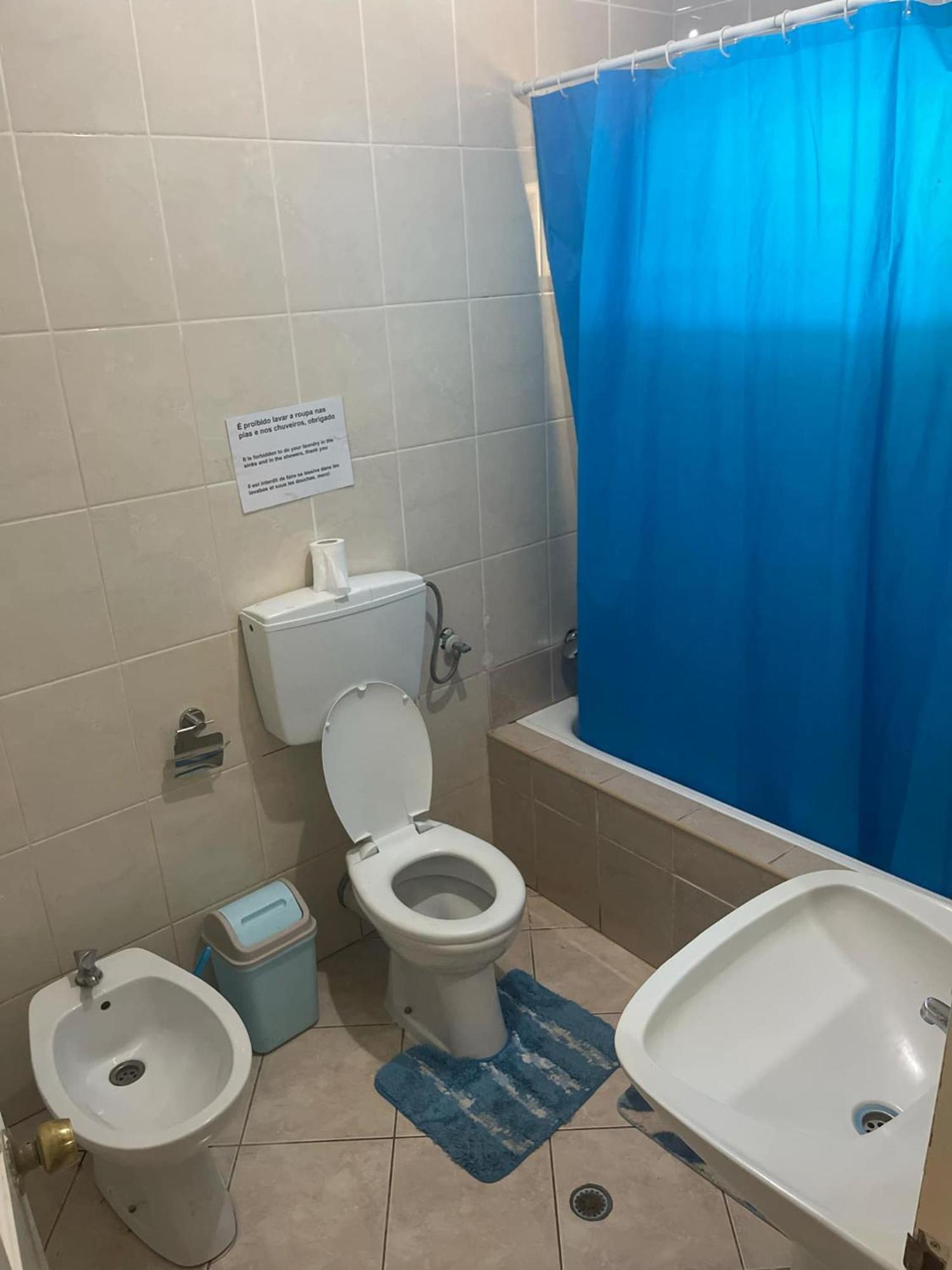 Pensao Domingas Hotell São Filipe Exteriör bild